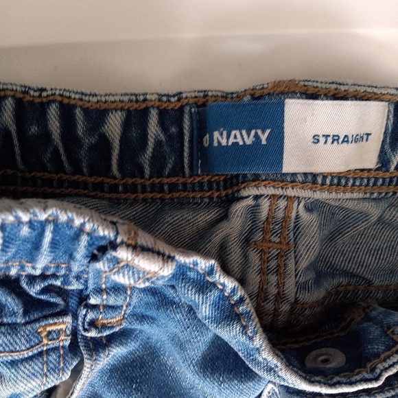 Old Navy Straight Leg Jeans - Picture 2 of 3